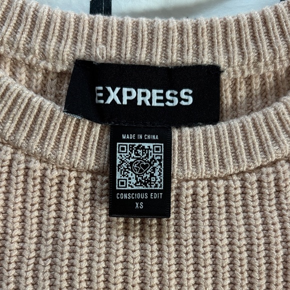 Express Ribbed Puff-Sleeve Sweater - Picture 2 of 4